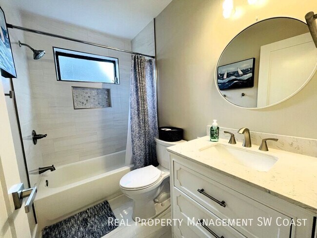 Building Photo - 17749 Grande Bayou Ct