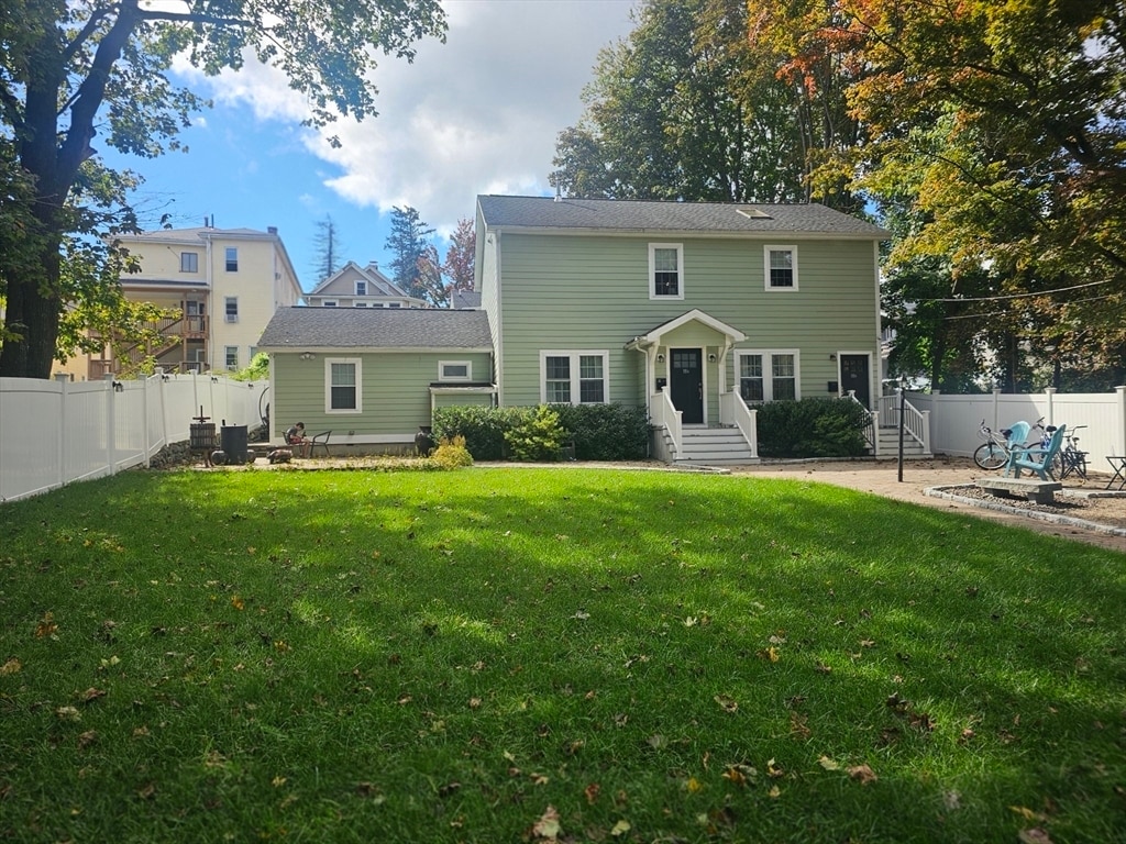 Primary Photo - 18A Grant St