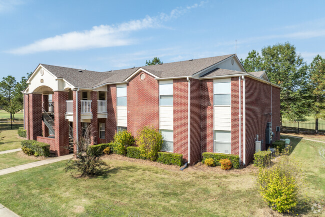 Building Photo - The Links of Madison County