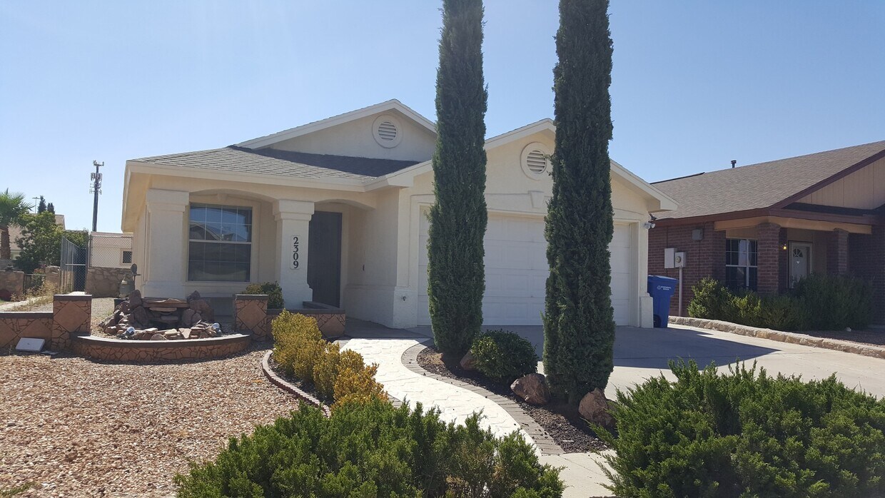 2309 Tierra Humeda Dr, El Paso, TX 79938 House Rental in El Paso, TX