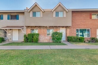 Building Photo - 4508 N 15th Ave