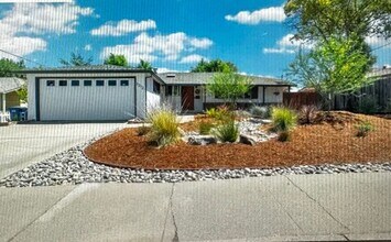 Building Photo - 3212 Claudia Dr