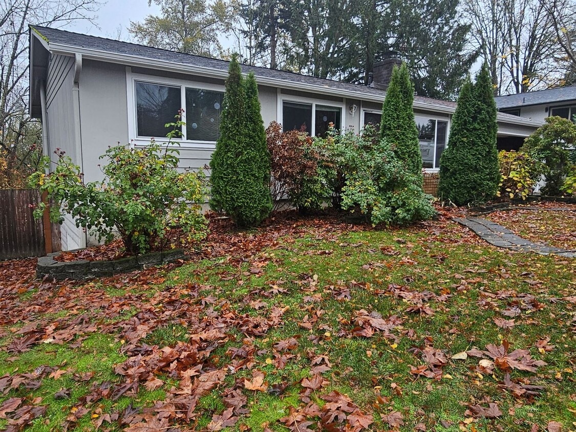 Foto principal - 3 Bedroom 1.5 Bathroom Single Family Home ...