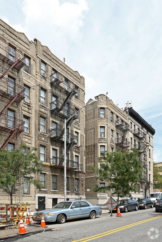 Foto del edificio - 106-08 Convent Avenue