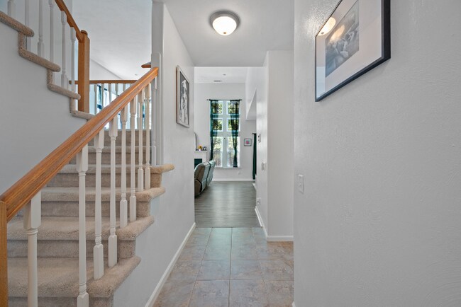 Foto del edificio - 1011 Point Way