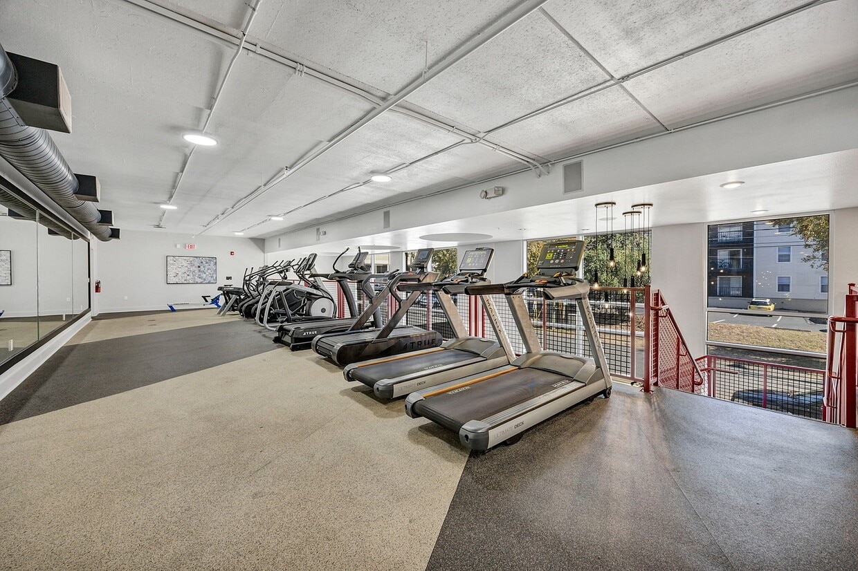 Luxe - Amenities - Fitness Center - The Luxe on West Call