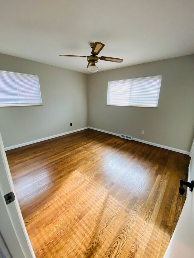 Foto del edificio - Must See - 3bd/1.5ba Florissant House