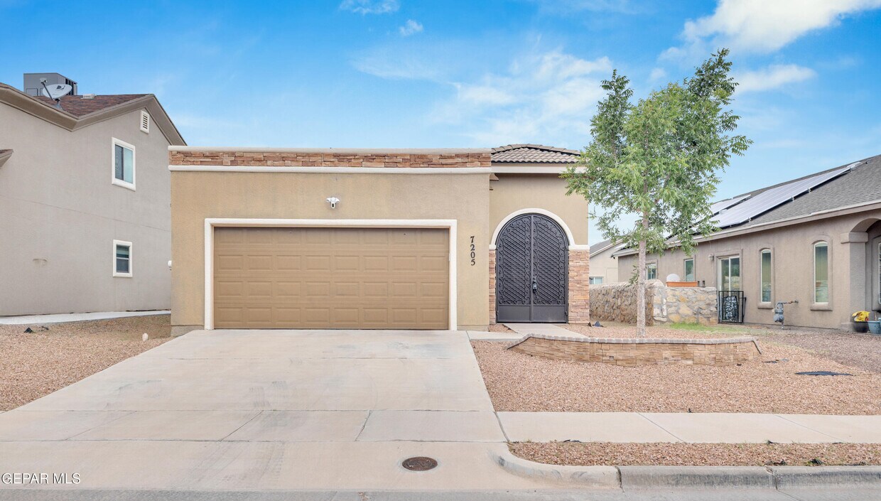Primary Photo - 7205 Copper Canyon Drive