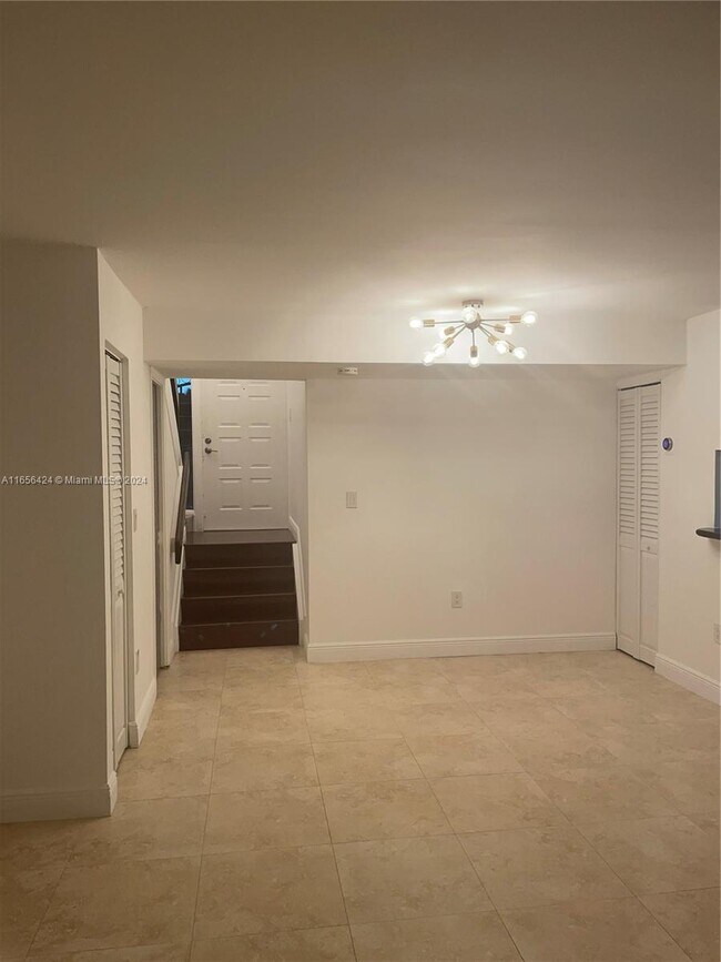 Foto del edificio - 8570 NW 3rd Ln