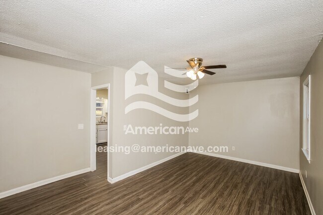 Foto del edificio - 4815 Barony Dr