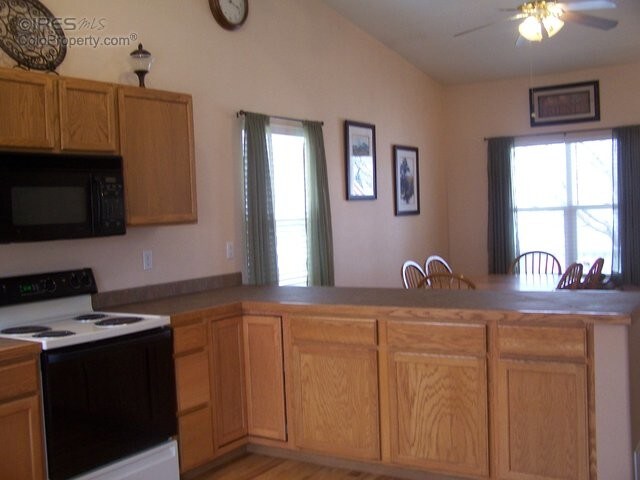 Foto del edificio - 1325 Red Mountain Dr