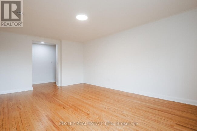 Building Photo - 17 Calvington Dr