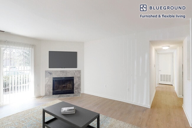 Foto del edificio - 5441 Columbia Rd