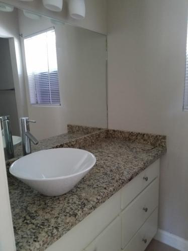 Foto del edificio - 1711 FOURCADE St