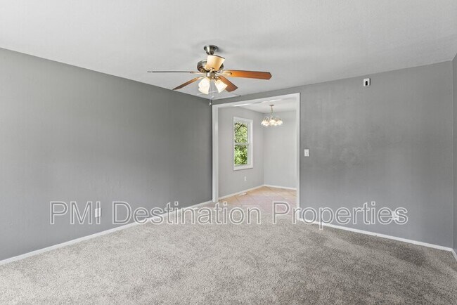 Foto del edificio - 609 N Westwood Dr