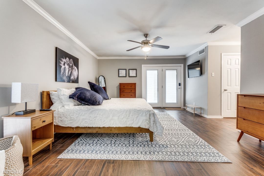 Primary Photo - 3 br, 2 bath Duplex - 3148 Royal Lane