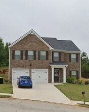 Building Photo - Room in House on Toronto Cir