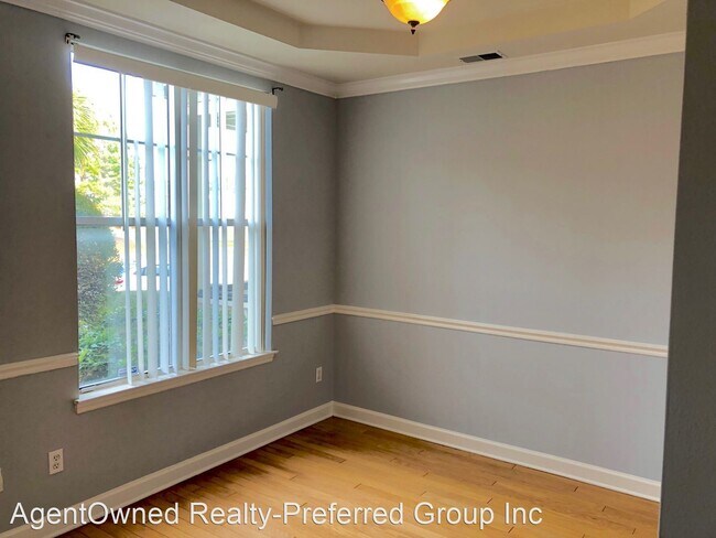 Building Photo - 2 br, 2.5 bath House - 3456 Billings Street