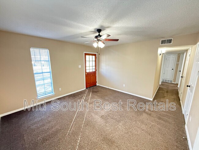 Foto del edificio - 3662 Kerwin Dr