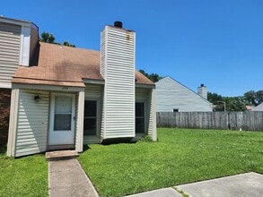 Building Photo - 244 Thalia Trace Dr