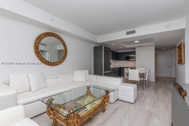 Foto del edificio - 45 SW 9th St