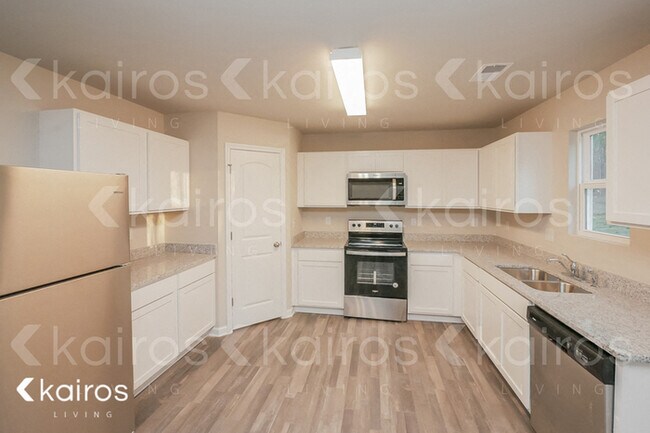 Foto del edificio - 7540 Congregation St