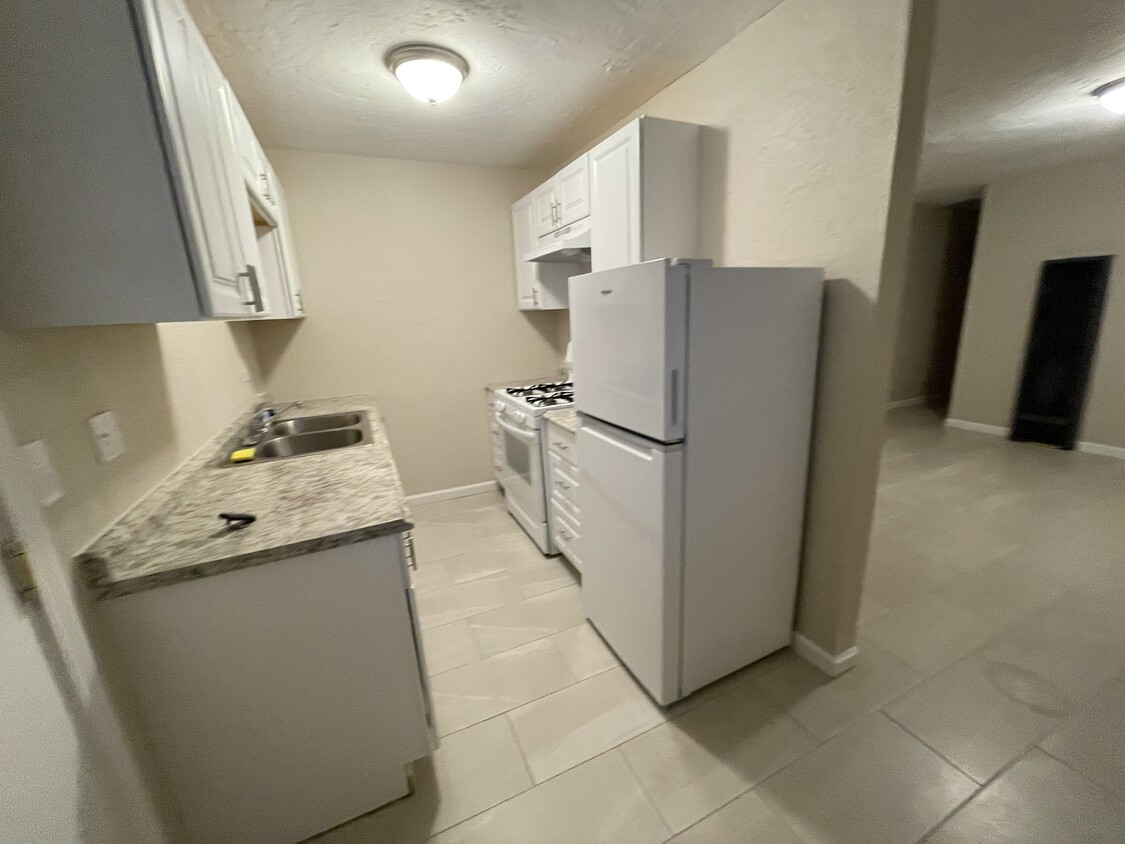 Kitchen - 62009 El Reposo Cir