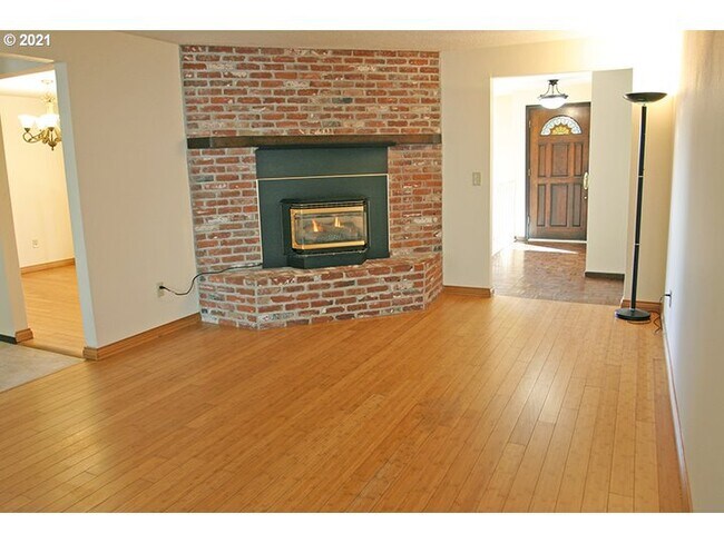 Foto del edificio - 1440 NW Saltzman Rd