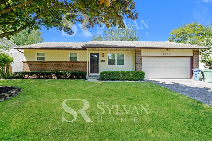 Primary Photo - Prepare to fall in love with this 3 bedroo...