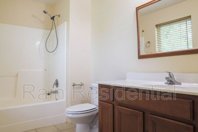 Foto del edificio - 656 Water St