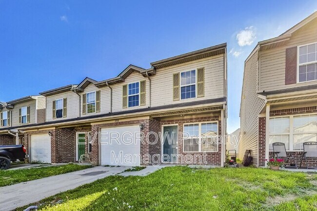Building Photo - 2939 Percheron Ln