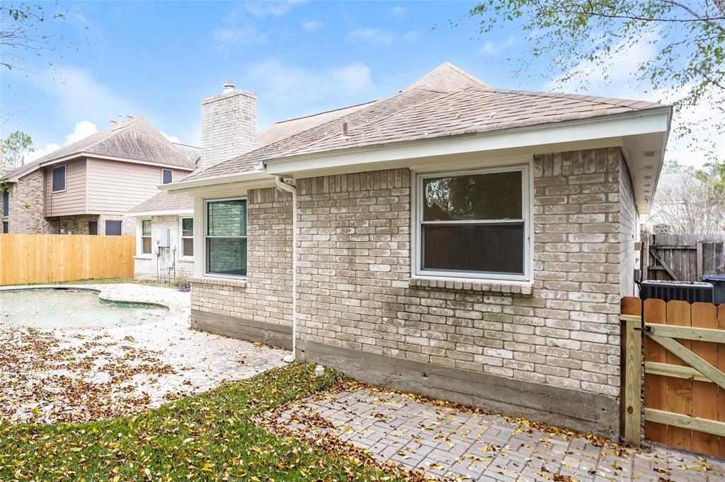 Primary Photo - 15619 Fern Ridge Dr