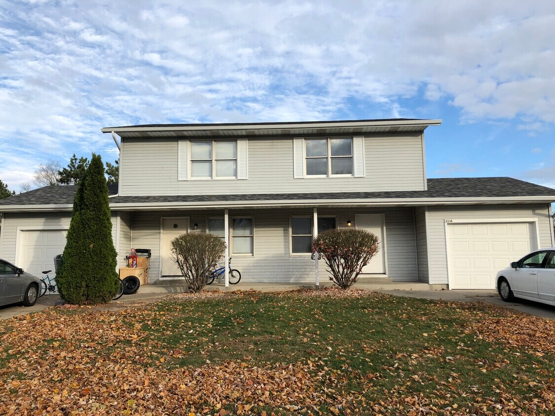 514 S Silverwood Ln Unit A, Goshen, IN 46526 Condo for Rent in Goshen