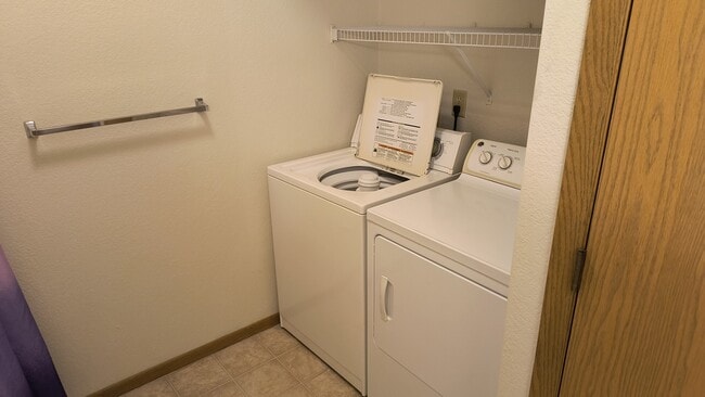 Building Photo - Autumn Glen Townhomes