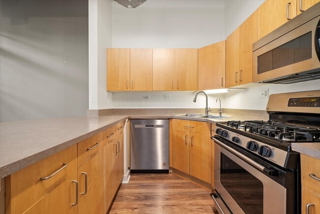 Foto del edificio - 900 N Kingsbury St