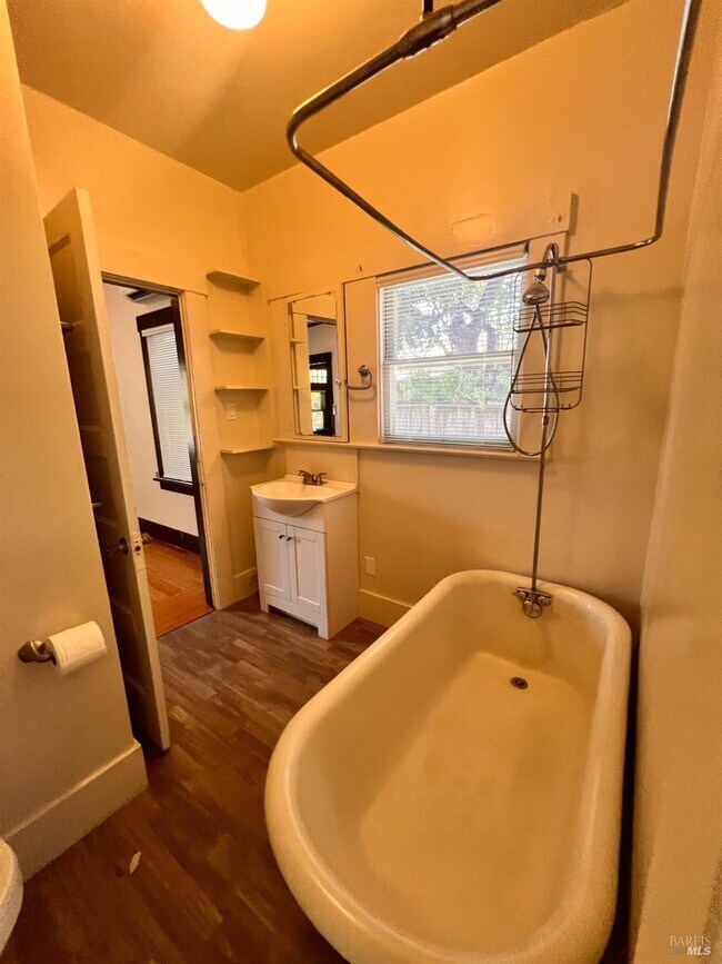 Foto del edificio - 347 10th St