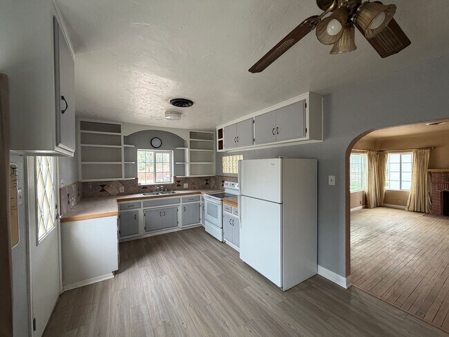 Foto del edificio - Charming and spacious Needles home