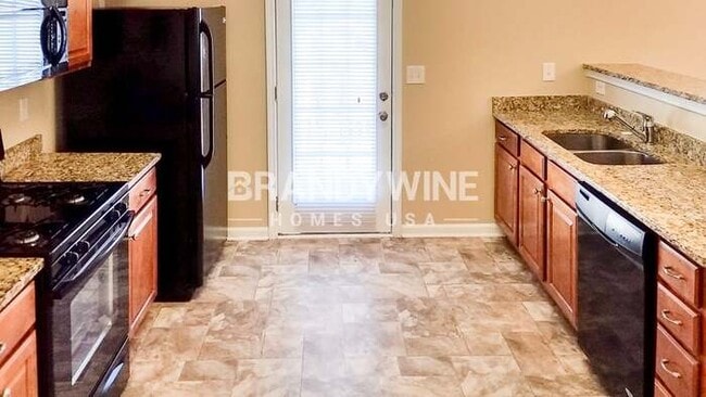 Building Photo - 2749 Topaz Rd