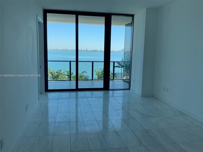 Foto del edificio - 480 NE 31st St
