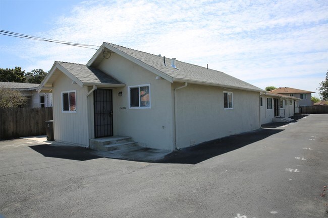Building Photo - 24263 Silva Ave