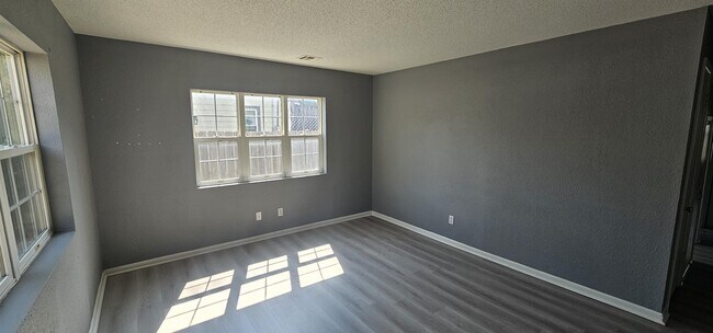 Building Photo - 2309 W Jewell St