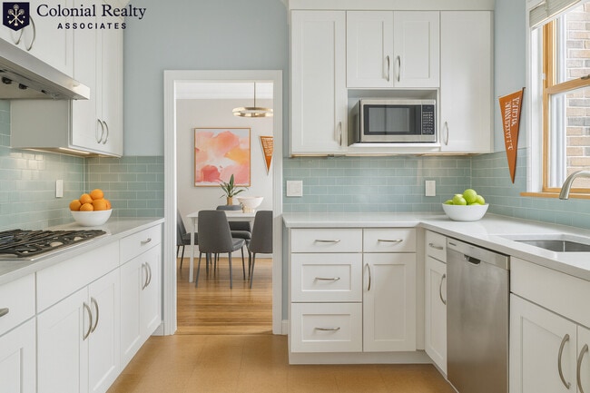 Photo - 327 St Paul St Apartment