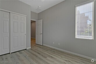 Building Photo - 3938 Fairway Ridge Ave