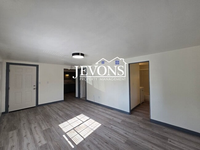 Foto del edificio - 2104 S 8th Ave