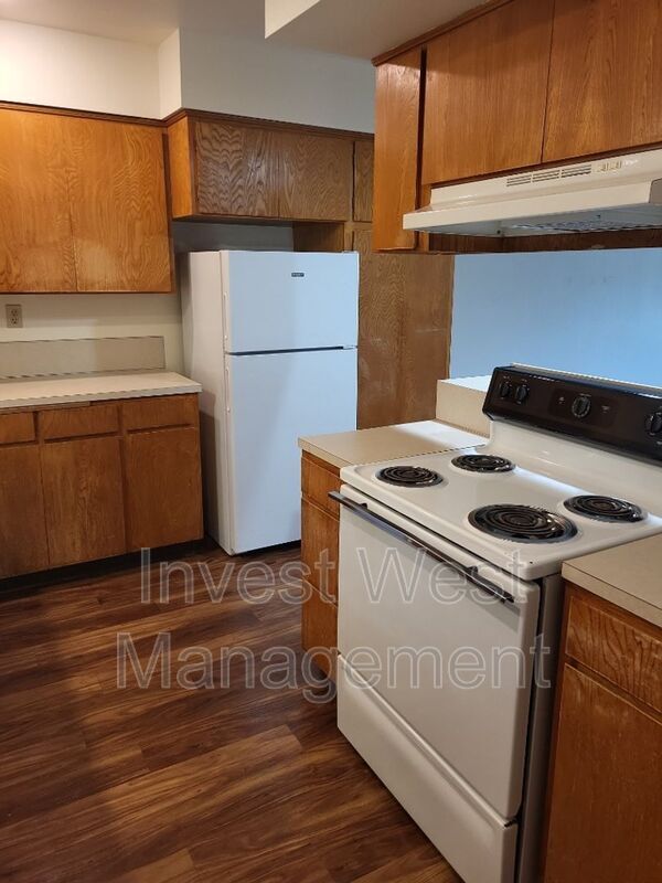 Building Photo - 6305 Kansas St