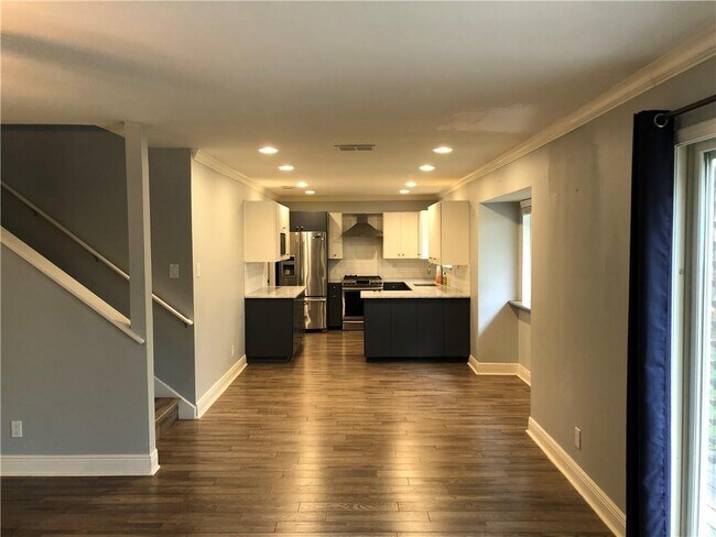 Building Photo - 12014 Trianon Ln