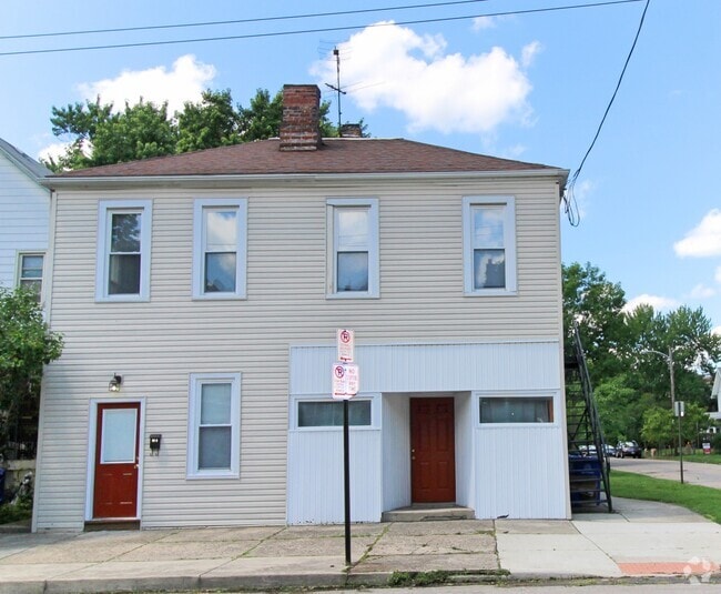 Building Photo - 98 E Duncan St
