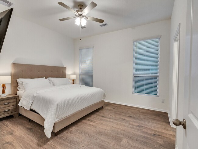 Foto del edificio - 426 Magnolia Ln