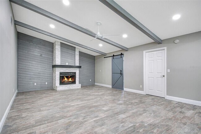 Foto del edificio - 1420 Forest Hills Dr