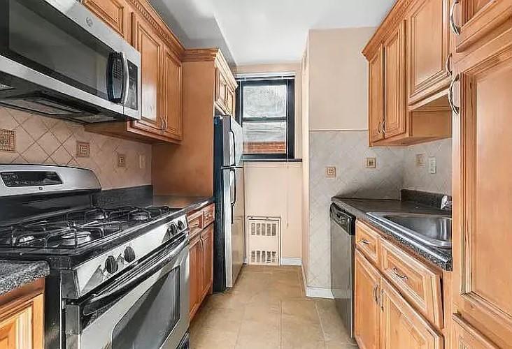 Foto principal - 1874 Pelham Pkwy S